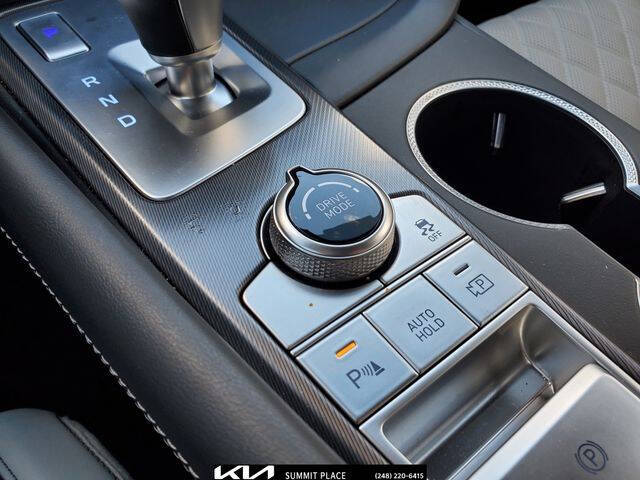 2025 Genesis G70