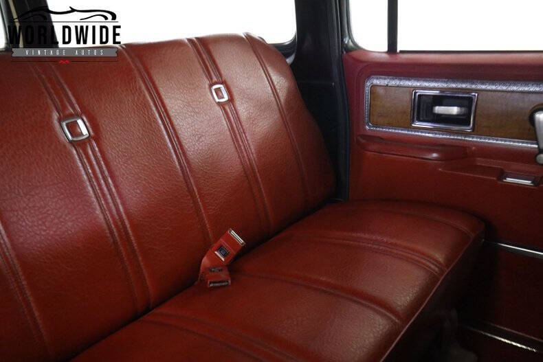 1977 Chevrolet Suburban