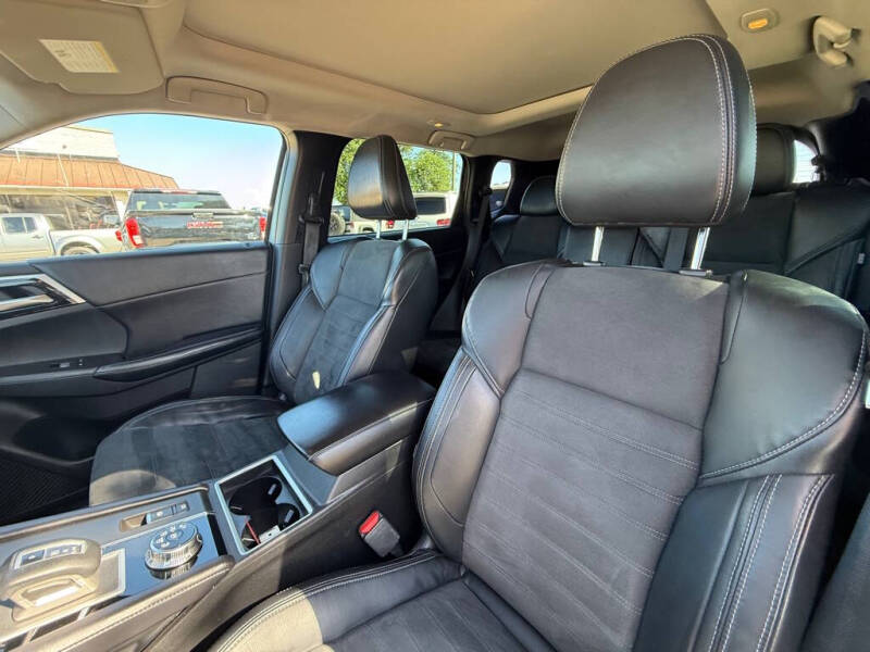 2022 Mitsubishi Outlander SE