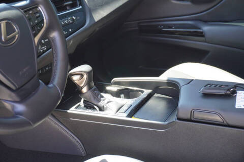 2025 Lexus ES 350