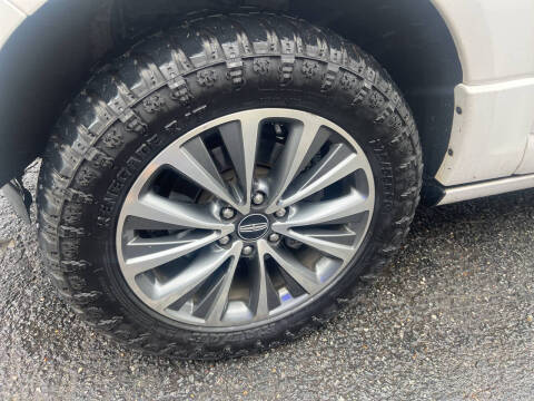 2017 Lincoln Navigator L Select