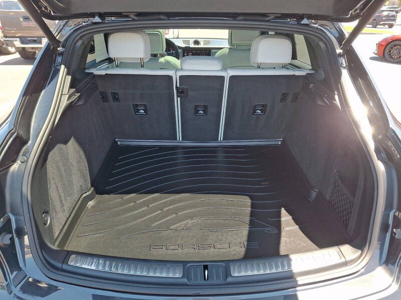 2023 Porsche Macan