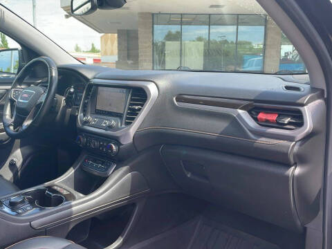 2021 GMC Acadia AT4