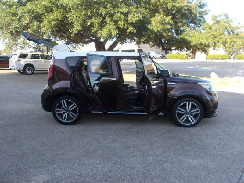 2017 Kia Soul +