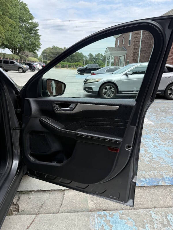 2021 Ford Escape SE