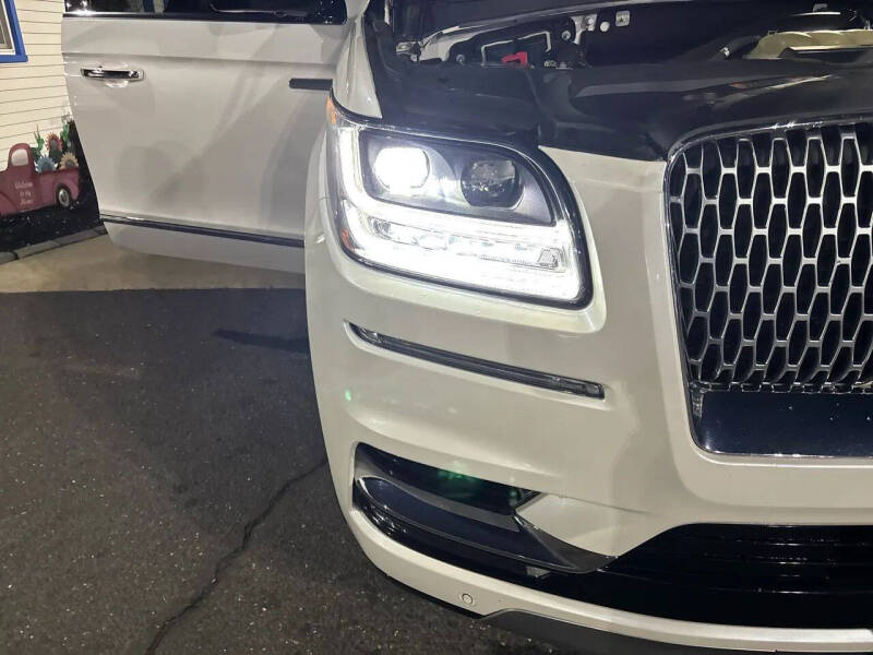 2019 Lincoln Navigator Select