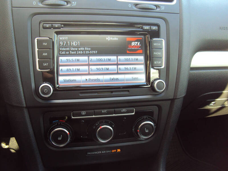 2013 Volkswagen Golf 2.5L PZEV