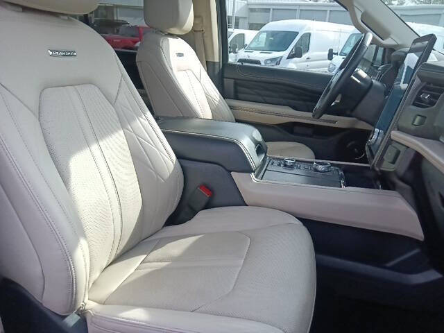 2024 Ford Expedition MAX Platinum