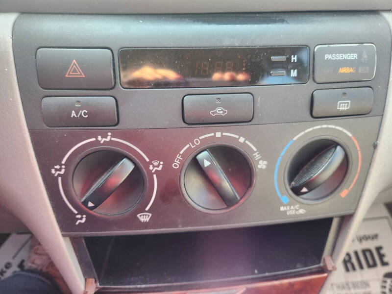 2006 Toyota Corolla LE