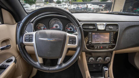 2012 Chrysler 200 Limited