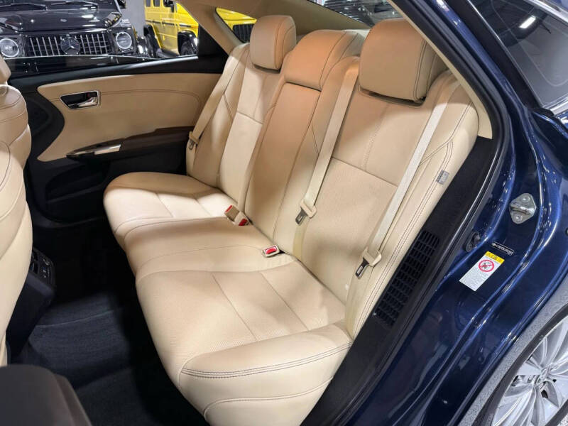 2018 Toyota Avalon Hybrid Limited