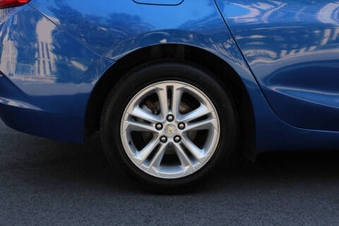 2017 Chevrolet Cruze LT Auto