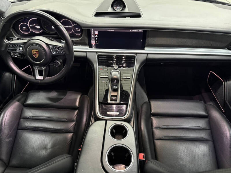 2019 Porsche Panamera Turbo