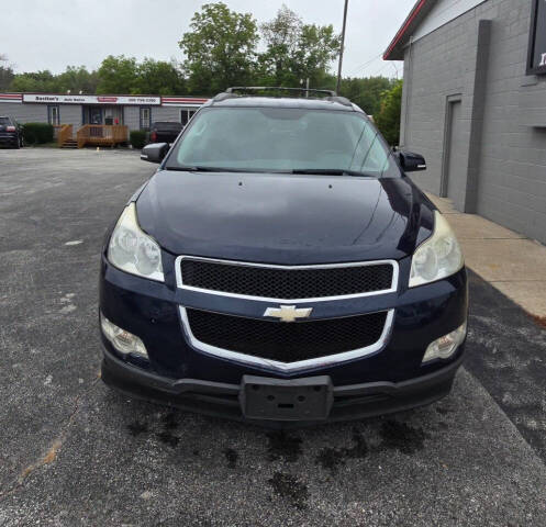 2011 Chevrolet Traverse for sale at Bastian s Auto Outlet in Coal Valley, IL