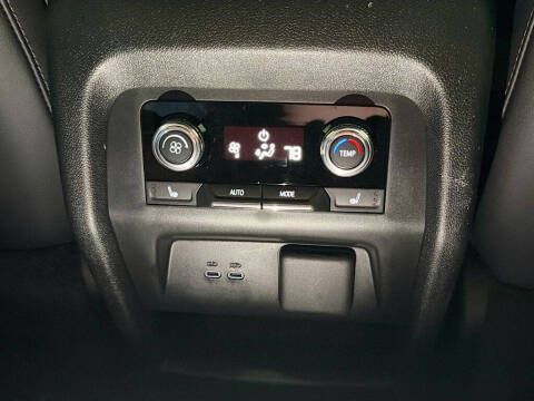 2025 GMC Acadia Denali