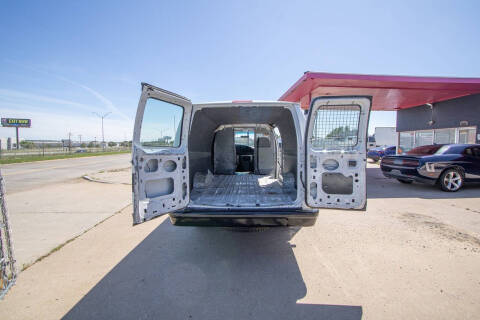 2004 Ford E-Series