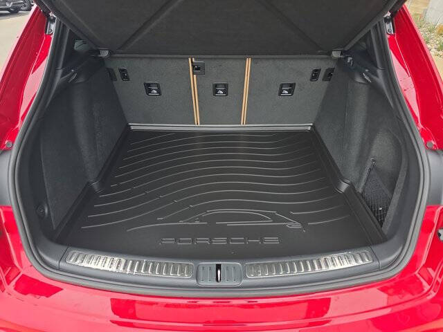 2026 Porsche Macan S
