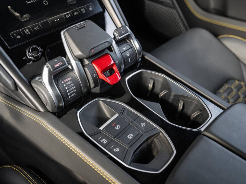 2022 Lamborghini Urus