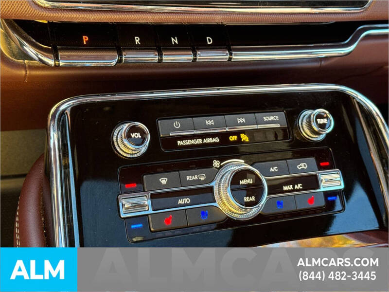 2021 Lincoln Navigator Black Label