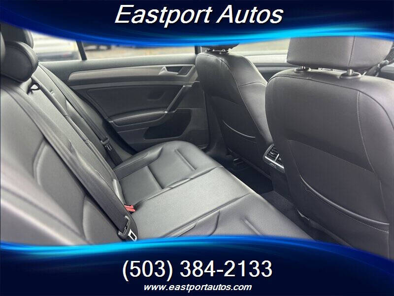 2015 Volkswagen Golf TSI SE