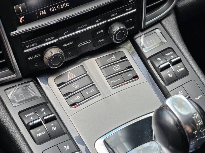 2015 Porsche Panamera S E-Hybrid