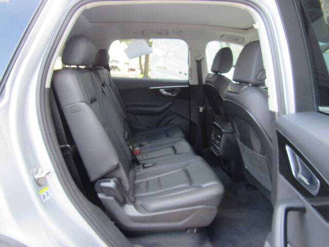 2022 Audi Q7 quattro Premium 55 TFSI