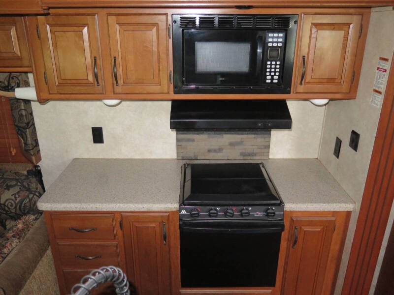 2013 Keystone RV MONTANA 318R