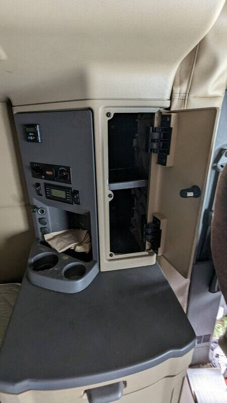 2015 Peterbilt 579 T/A Sleeper (Non-Run)