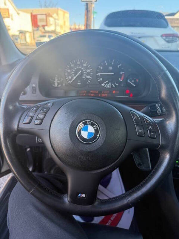 2003 BMW 5 Series 530i