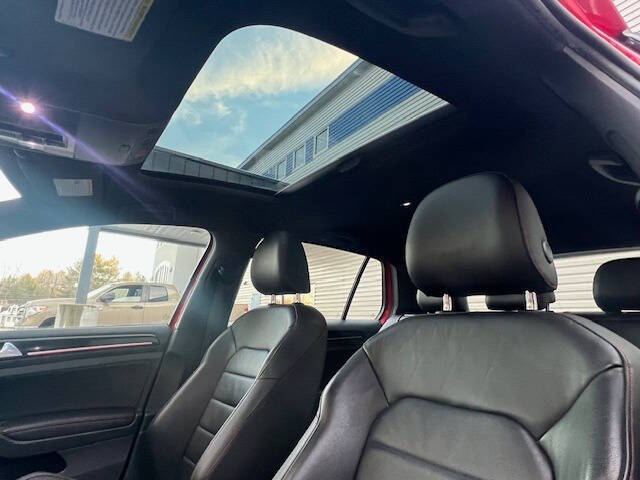 2016 Volkswagen Golf GTI SE