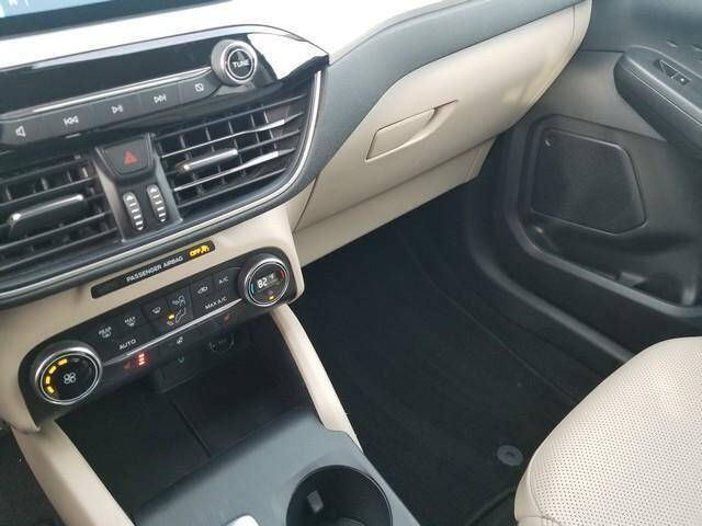 2020 Ford Escape SEL