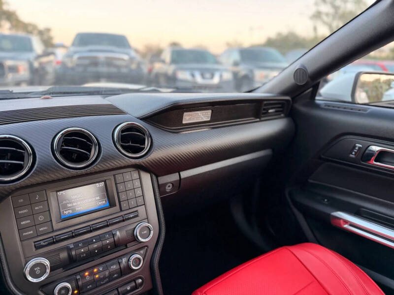 2015 Ford Mustang V6