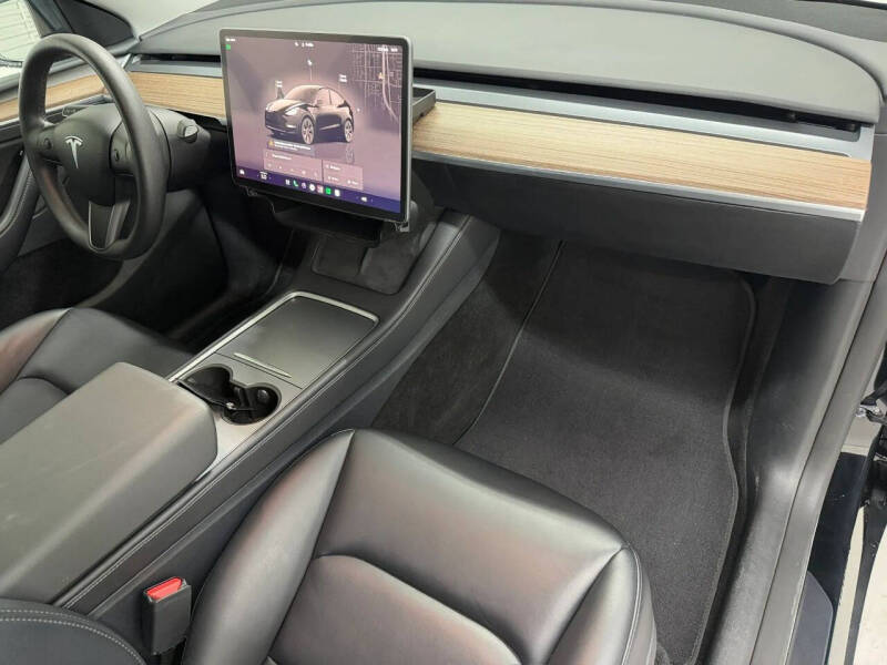 2025 Tesla Model Y Long Range