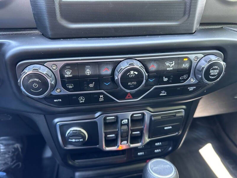 2022 Jeep Gladiator Willys