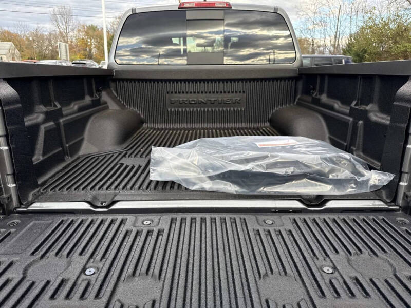 2026 Nissan Frontier SV