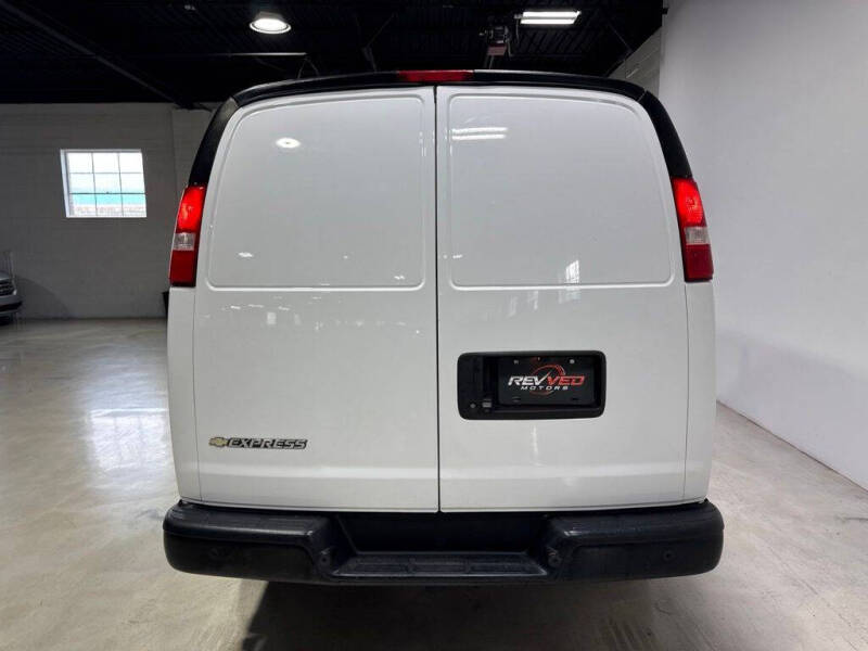 2020 Chevrolet Express 2500