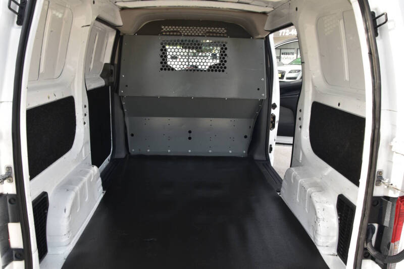 2017 Nissan NV200
