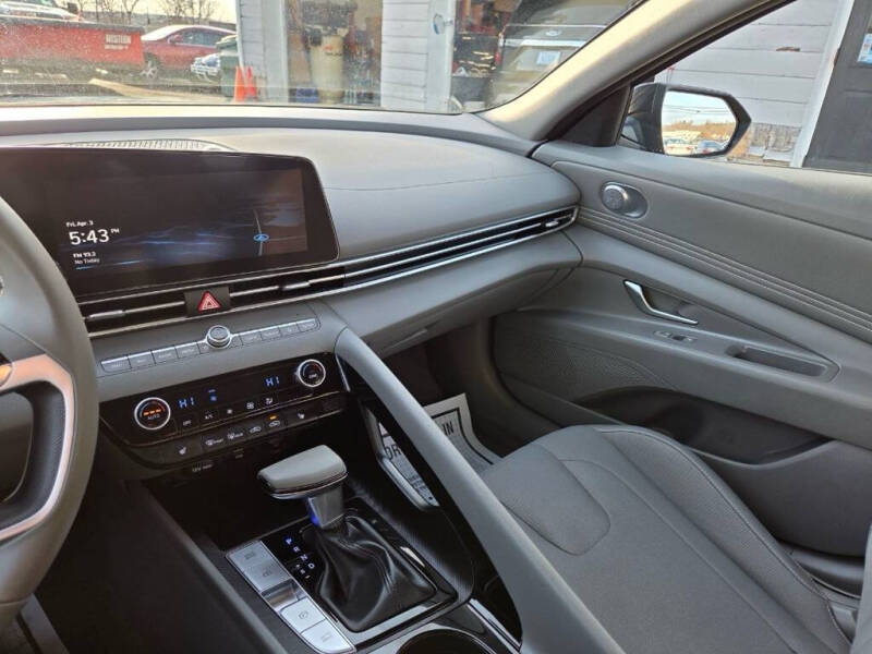 2023 Hyundai Elantra