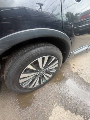 2019 Mitsubishi Outlander ES