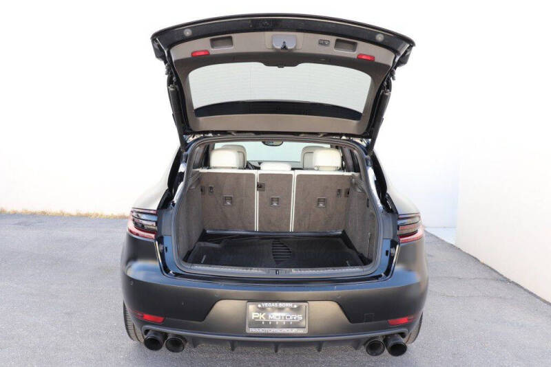 2018 Porsche Macan