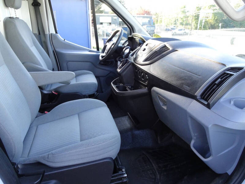 2015 Ford Transit Base photo 15