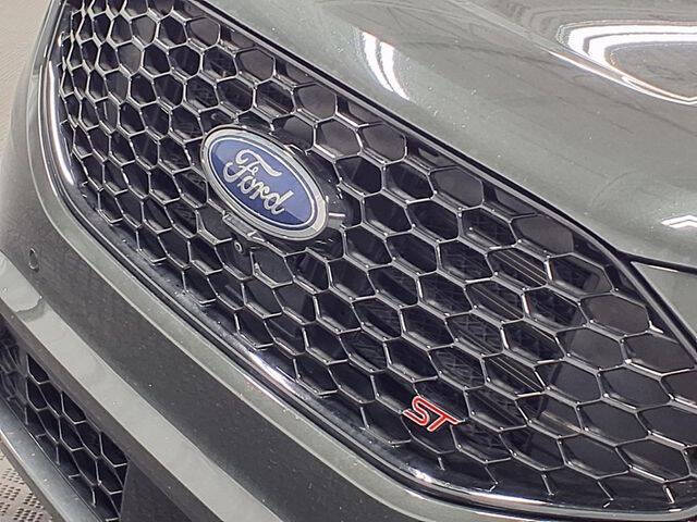2023 Ford Edge ST