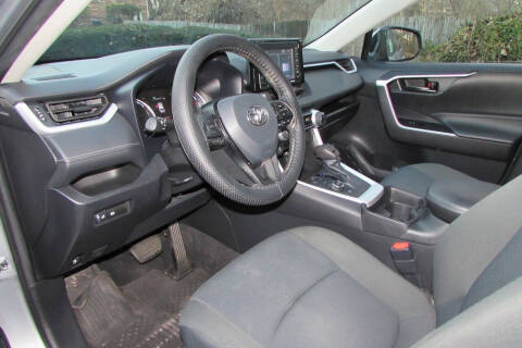 2021 Toyota RAV4 Hybrid LE