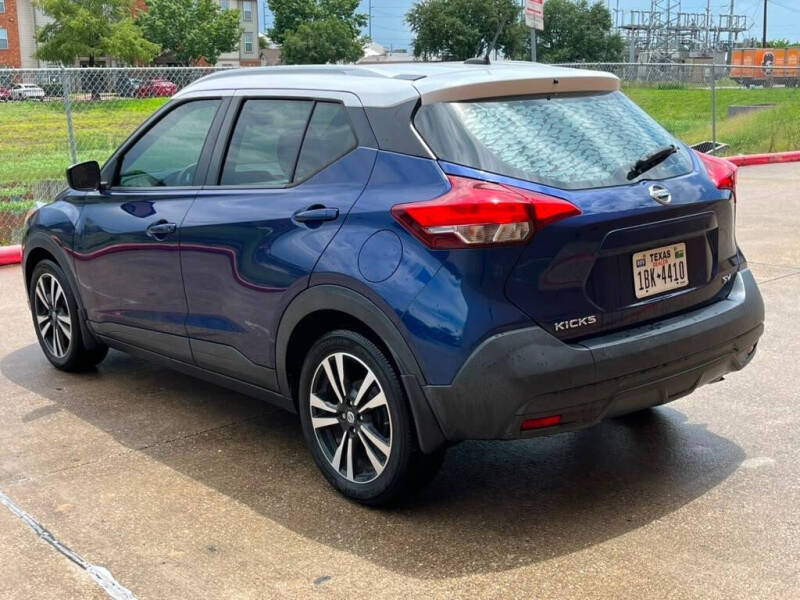 2019 Nissan Kicks SV