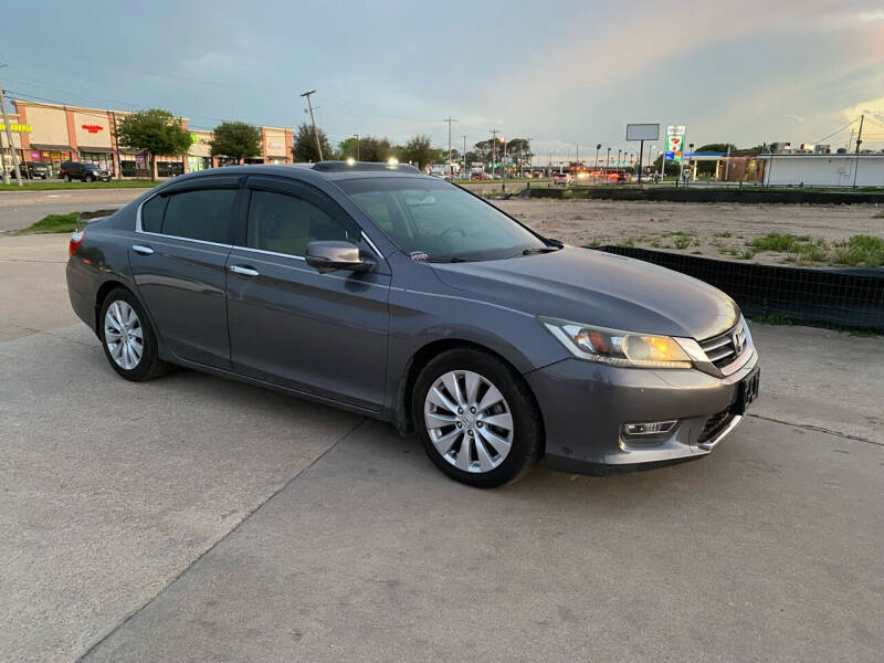 2013 Honda Accord for sale at WB Motors in Lewisville TX