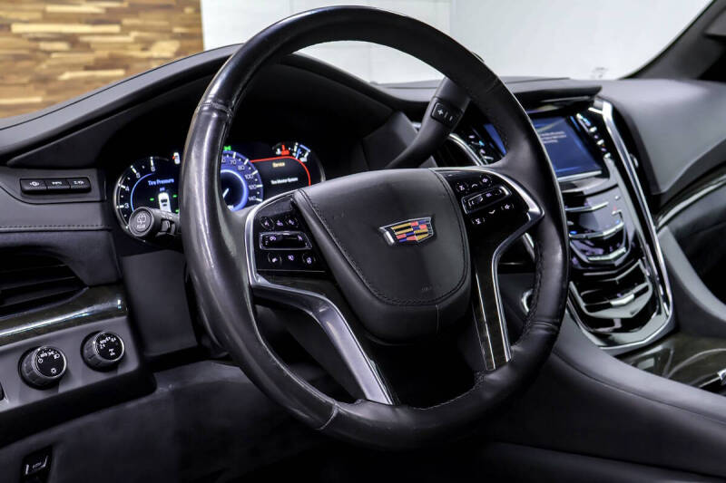 2018 Cadillac Escalade ESV Platinum
