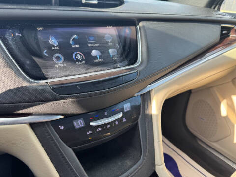 2017 Cadillac XT5 Luxury
