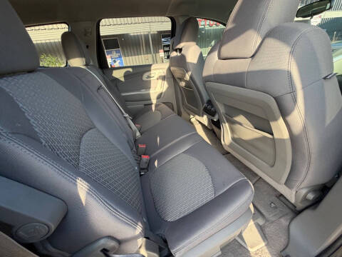 2012 Chevrolet Traverse LS