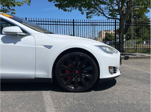2014 Tesla Model S