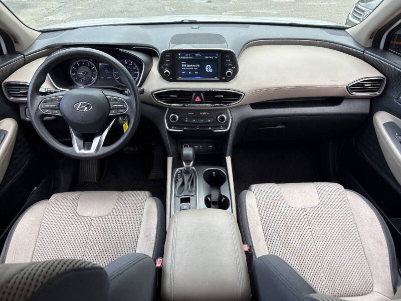 2020 Hyundai Santa Fe SE